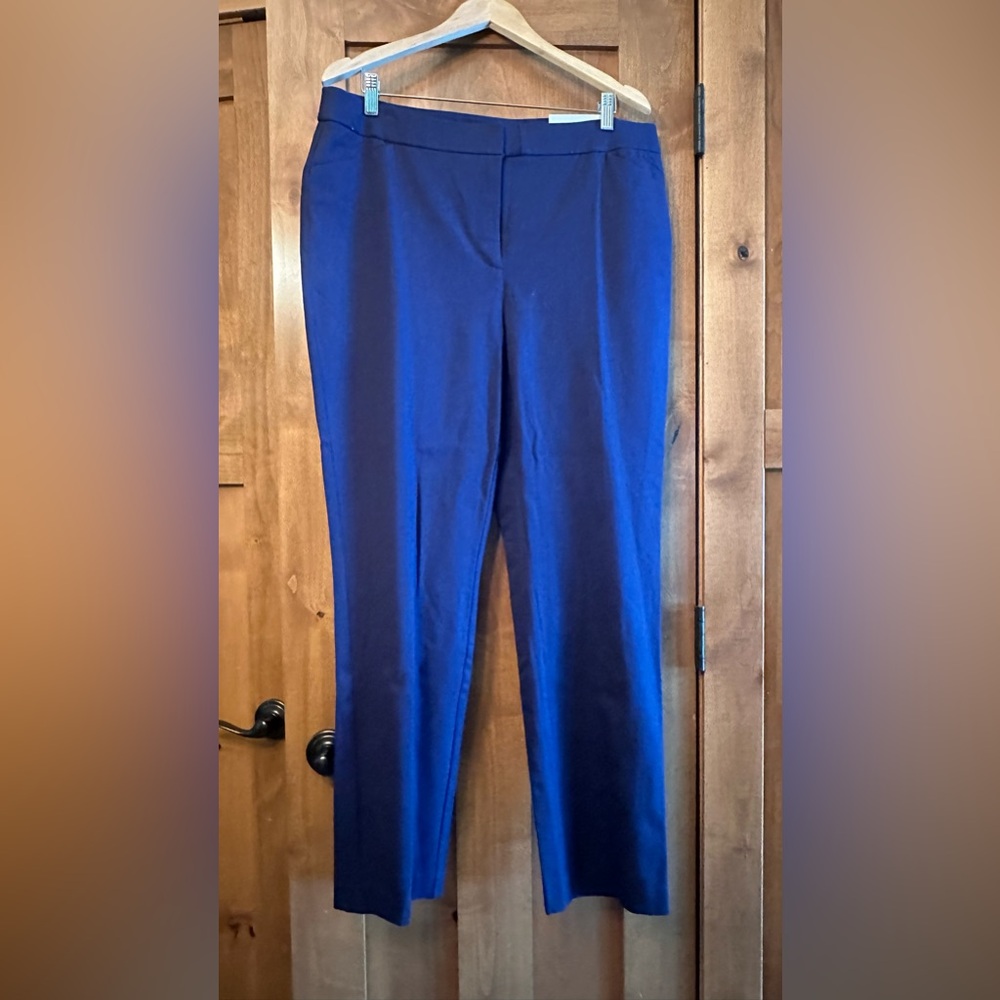 Navy blue Chicos comfort waist pants size 2.5 or large US size 14 new with tags